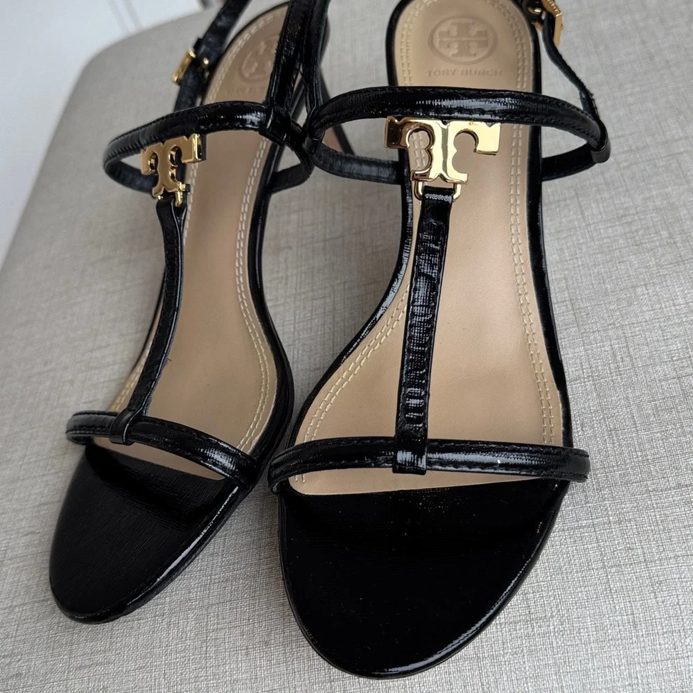 Tory Burch Black Patent Leather T-Strap Sandals with Gold Logo - Picture 2 of 12